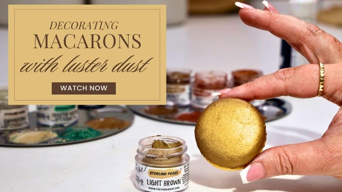 "Gold Edible Glitter: Add a Touch of Elegance to Your Creations"