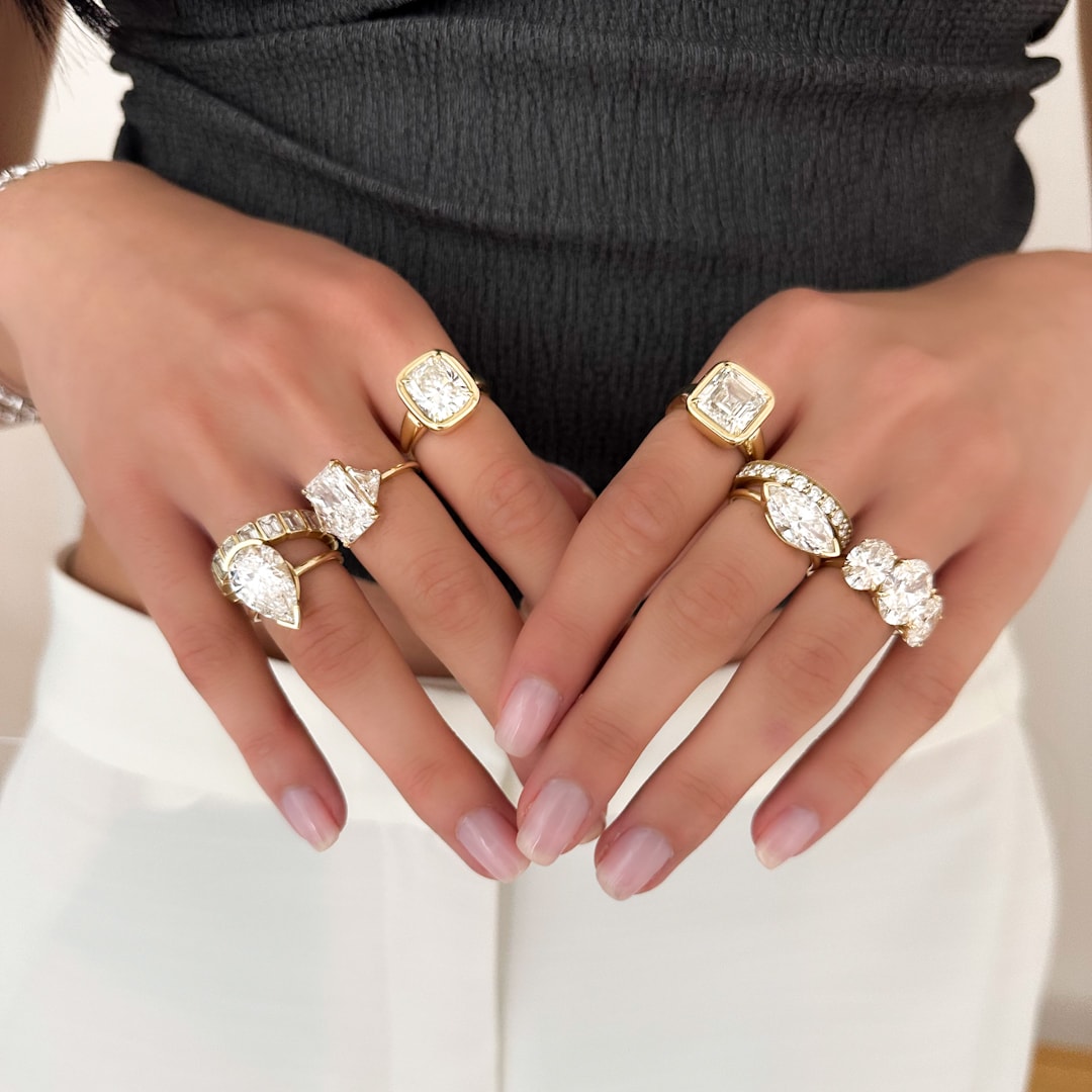 Unique Oval Engagement Rings Offer Rare Design Appeal